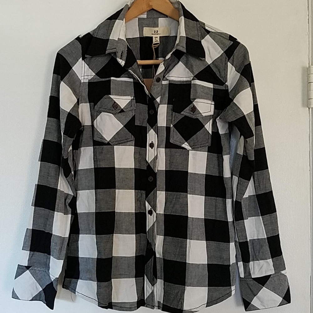 Black and white checkered button up